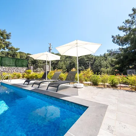 Olive Hills - Family-friendly Luxury